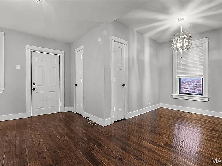 4629 Washington Ave — Photo 10