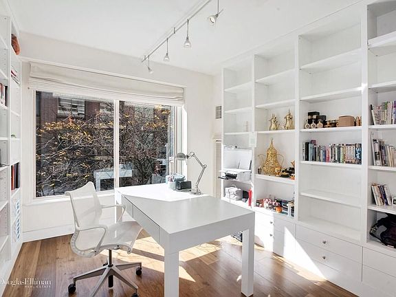 3rd image of 200 E 69th St #5TU