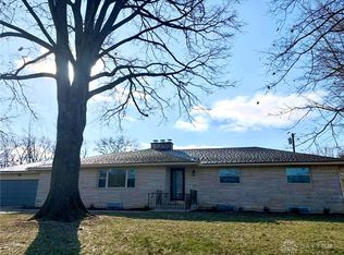 152 Cheltenham Dr, Dayton, OH 45459