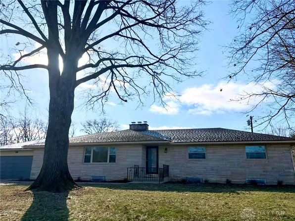 152 Cheltenham Dr, Dayton, OH 45459