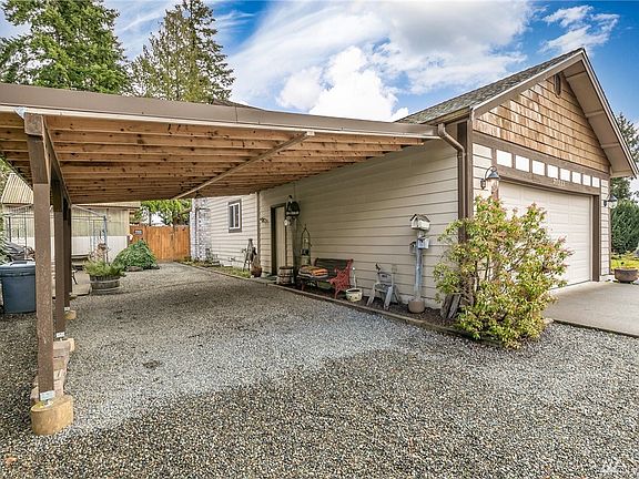 4th image of 20222 Church Lake Dr E