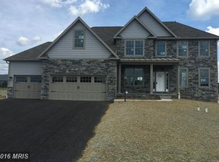 181 St Pauls Dr, Chambersburg, PA 17201