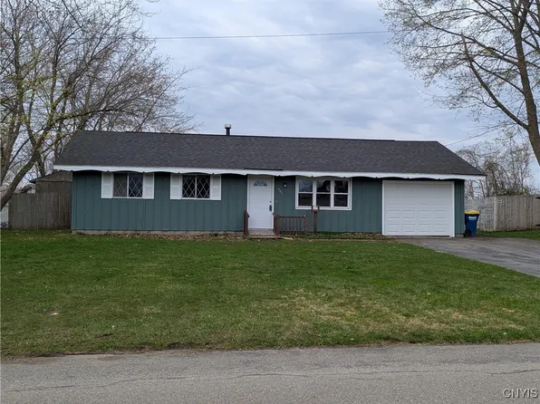 401 Idlewood Blvd, Baldwinsville, NY 13027