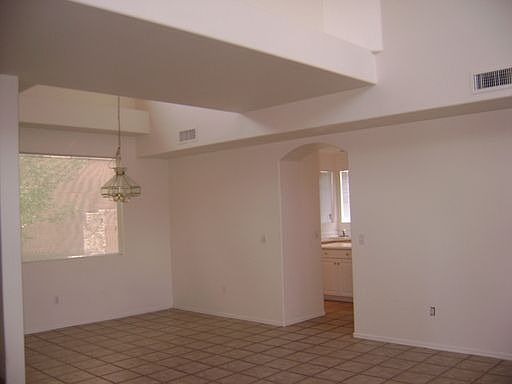 3rd image of 1426 E Cathedral Rock Dr