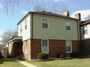 760 Suffolk Ave, Westchester, IL 60154