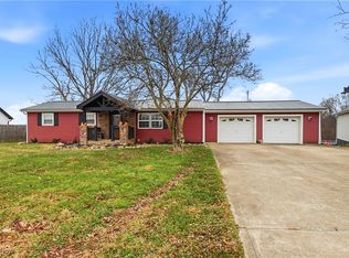 1790 Candlestick Dr, Zanesville, OH 43701
