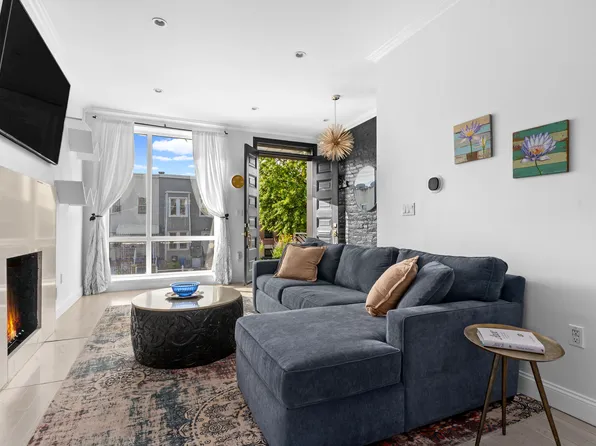 15 Dewey Place image 3 of 15