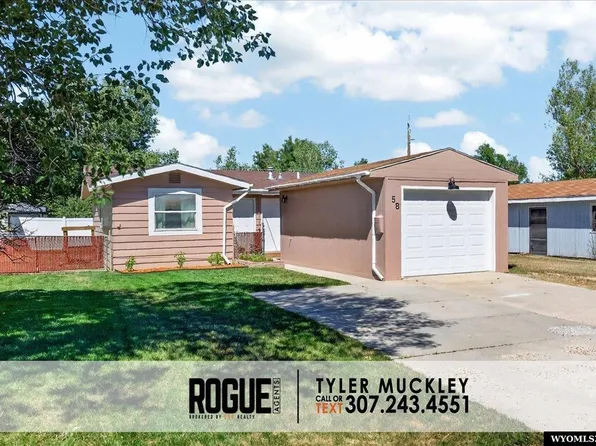 58 Jasmine St, Casper, WY 82604