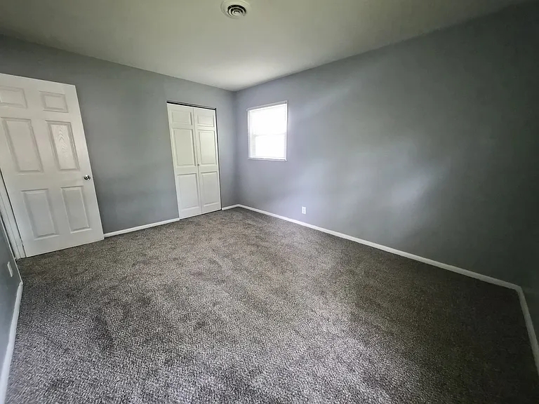 3921 Malibu Dr — Photo 14