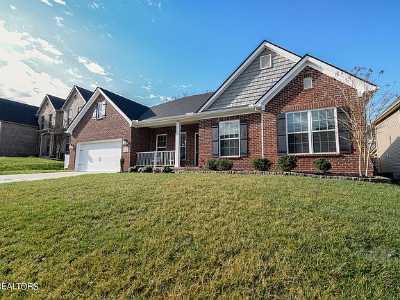 2nd image of 2573 Windjammer Ln