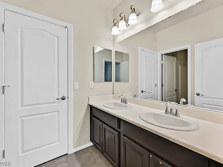 7360 Rainford St — Photo 28