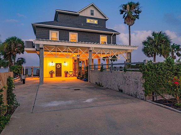 3rd image of 12 Tiki Cir