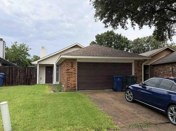 739 Meadowcreek Ct, Garland, TX 75043
