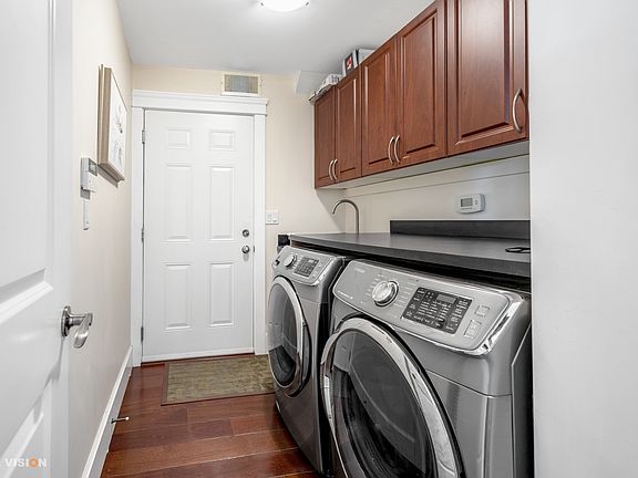 3rd image of 1361 Lawson Ave
