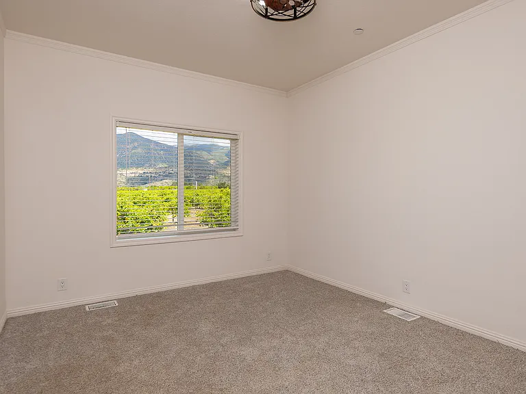 2639 E Ojai Ave — Photo 32