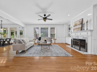 2615 Providence Hills Dr, Matthews, NC 28105