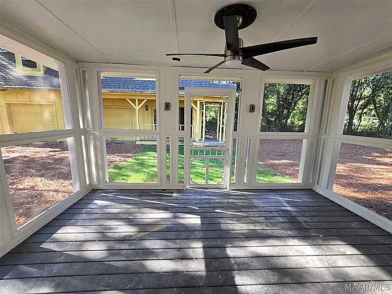 3024 Pelzer Ave — Photo 24