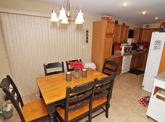 4th image of 14732 El Vista Ave