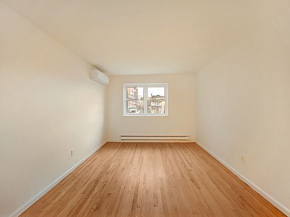 4th image of 131 Beach 123 St #2