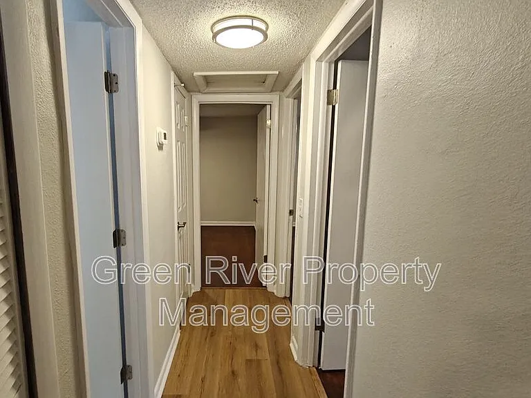 2138 W 17th St — Photo 19