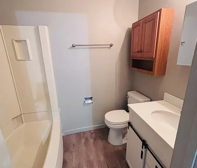 614 W Cleveland St #9 — Photo 10