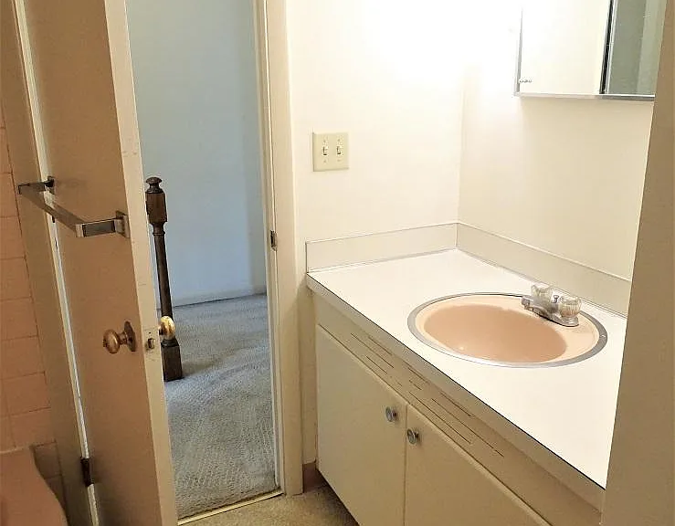 2511 Lititz Pike #F — Photo 11