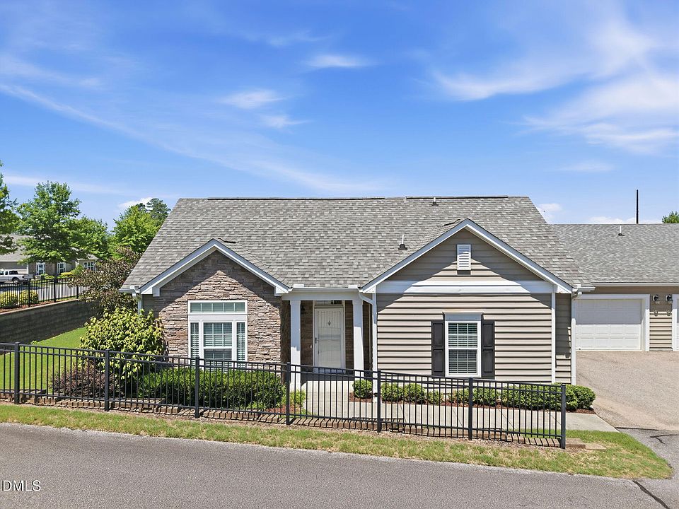 1st image of 1089 Blue Bird Ln