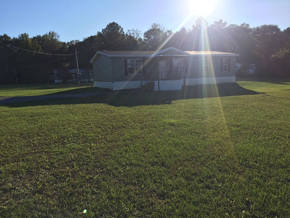 4 bedroom double wide on large lot