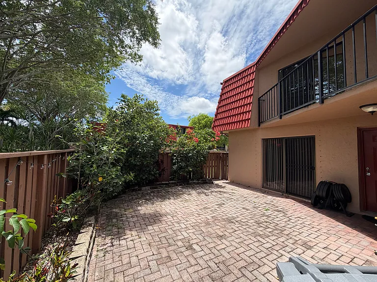 8273 Severn Dr #D — Photo 2