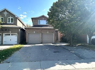 527 Doubletree Ln, Newmarket, ON L3X 2L3