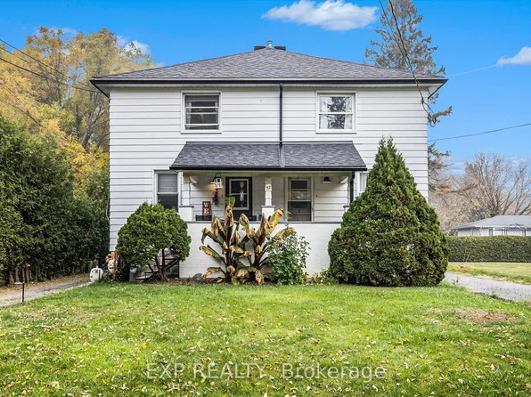 32 Colonel Murray St, Ottawa, ON K0A 2Z0