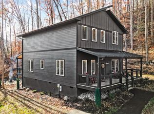 2825 Whisper Creek Ln, Sevierville, TN 37862