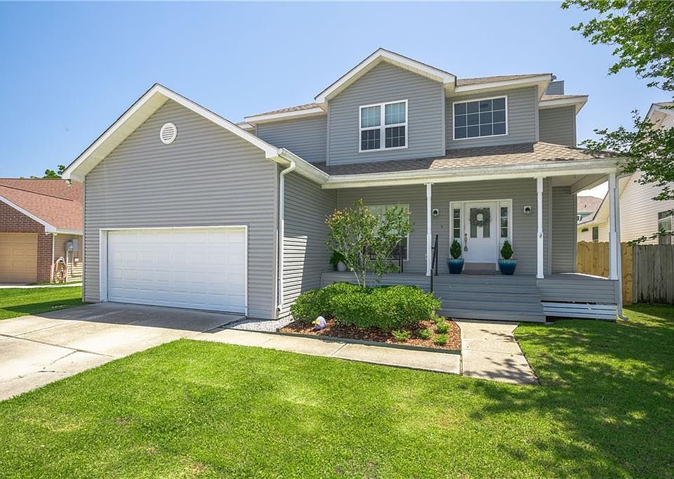 1st image of 105 Madewood Dr