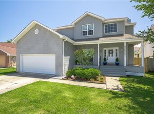 105 Madewood Dr, Destrehan, LA 70047