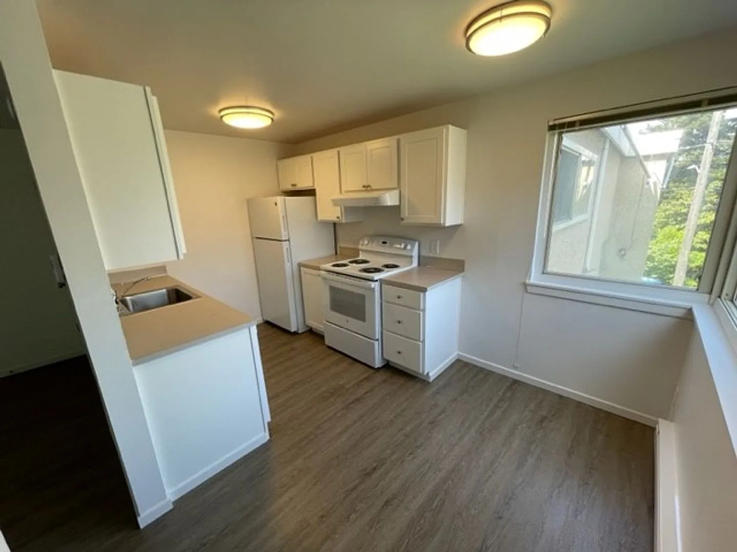 (3R2) Franklin — Photo 1