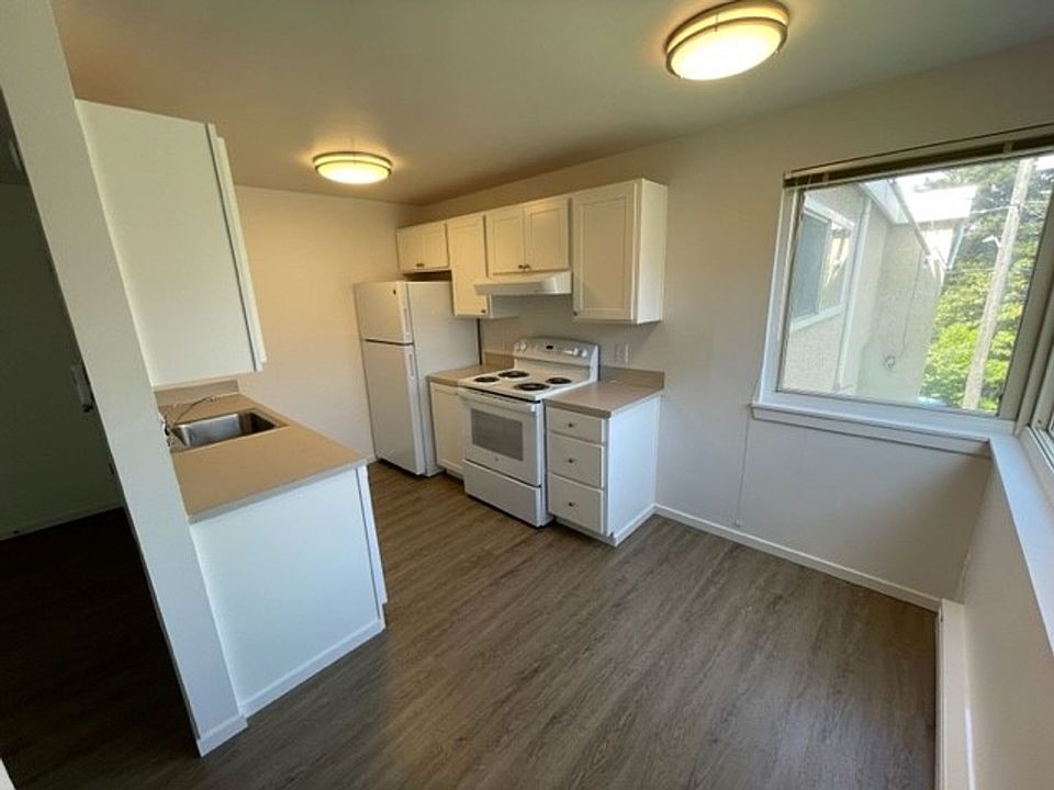 1st image of 2010 Franklin Ave E APT 302