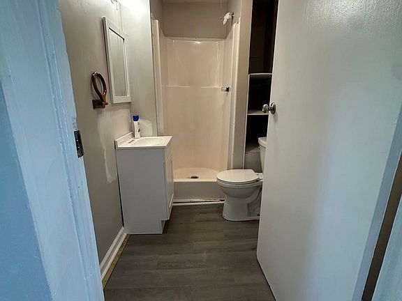 3rd image of 333 5th St