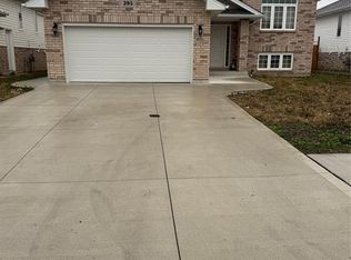 395 Mulberry Ln, Lakeshore, ON N8L 1A9