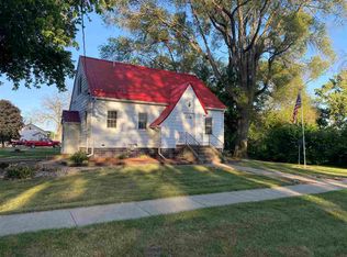 635 5th St, Jesup, IA 50648