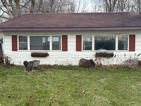 2nd image of 438 N Shore Dr