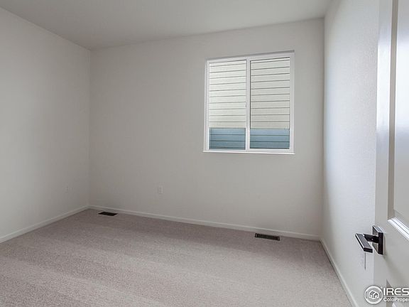 3rd image of 692 Galloway Dr