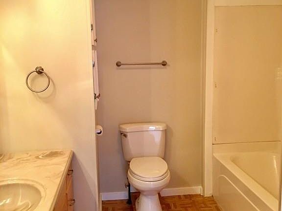 5th image of 286 Newbury St Lot 100