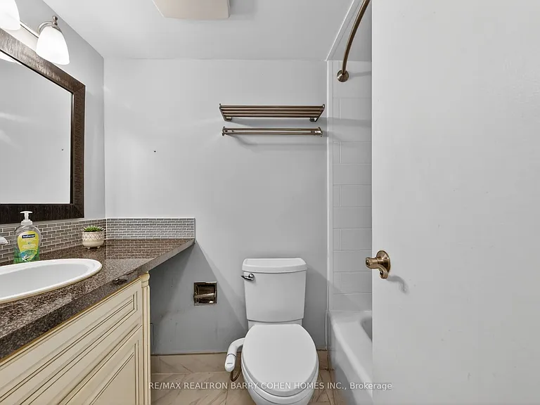150 Neptune Dr #304 — Photo 16