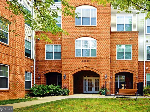 14241 Kings Crossing Blvd Unit 204, Boyds, MD 20841
