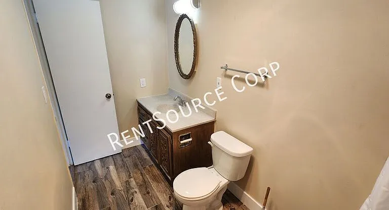 708 Santa Barbara Dr #F — Photo 16