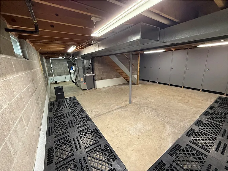 9 Wisteria Ln — Photo 20