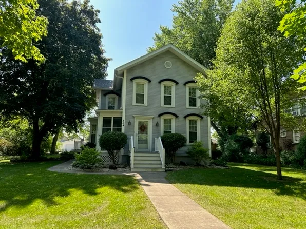804 5th Ave, Mendota, IL 61342