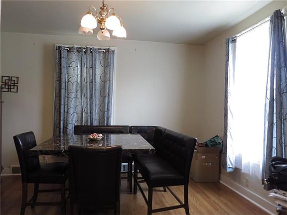 3rd image of 537 Marie Ave
