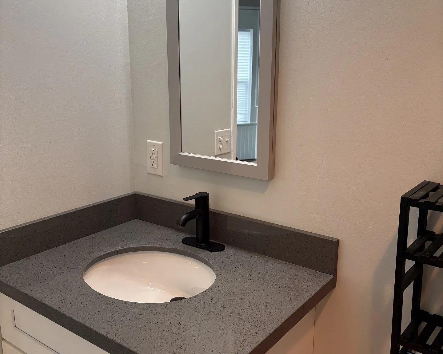 3 bed, 1300 sqft, $3,600 — Photo 4