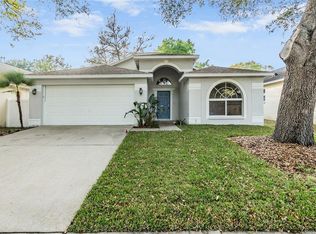 626 Sand Ridge Dr, Valrico, FL 33594